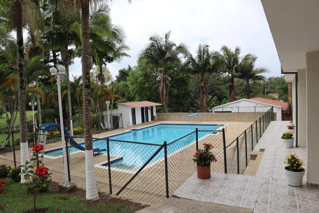 Bed And Breakfast Campestre El Estoril Fusagasuga Exterior photo